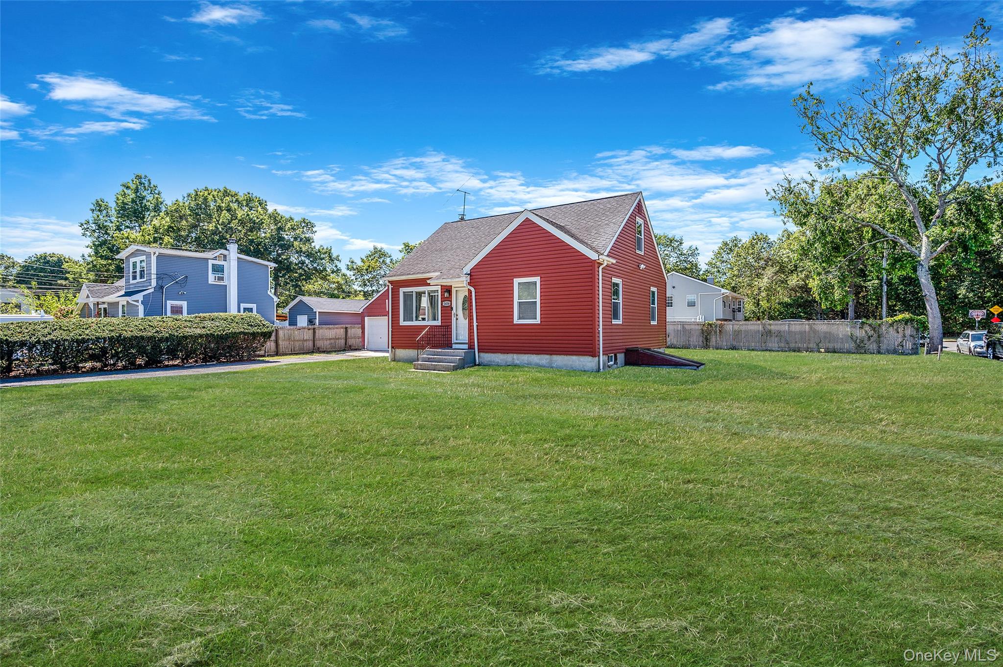 #2 photo, 1454 E Forks Road, Bay Shore , NY 11706