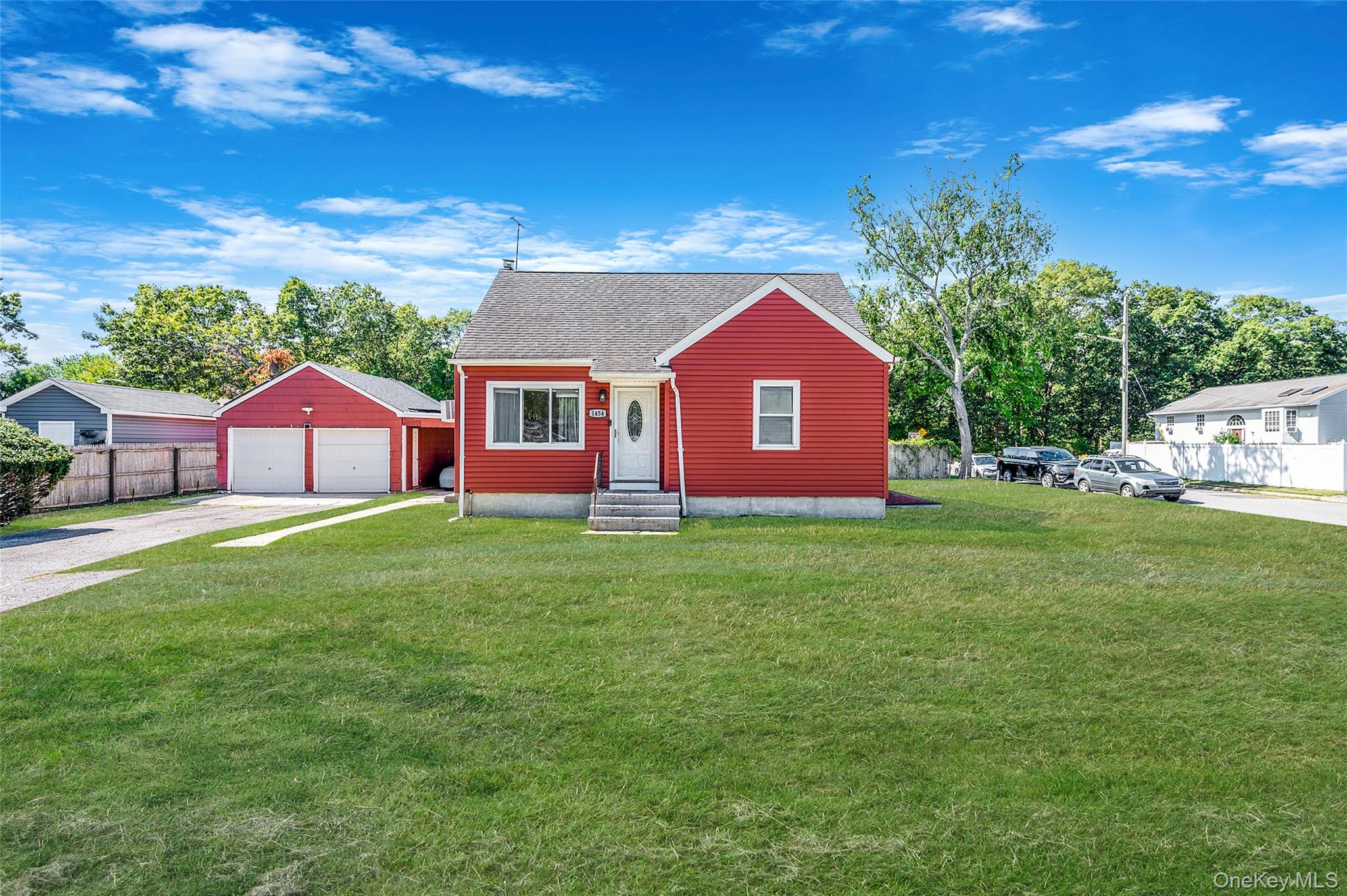 #3 photo, 1454 E Forks Road, Bay Shore , NY 11706