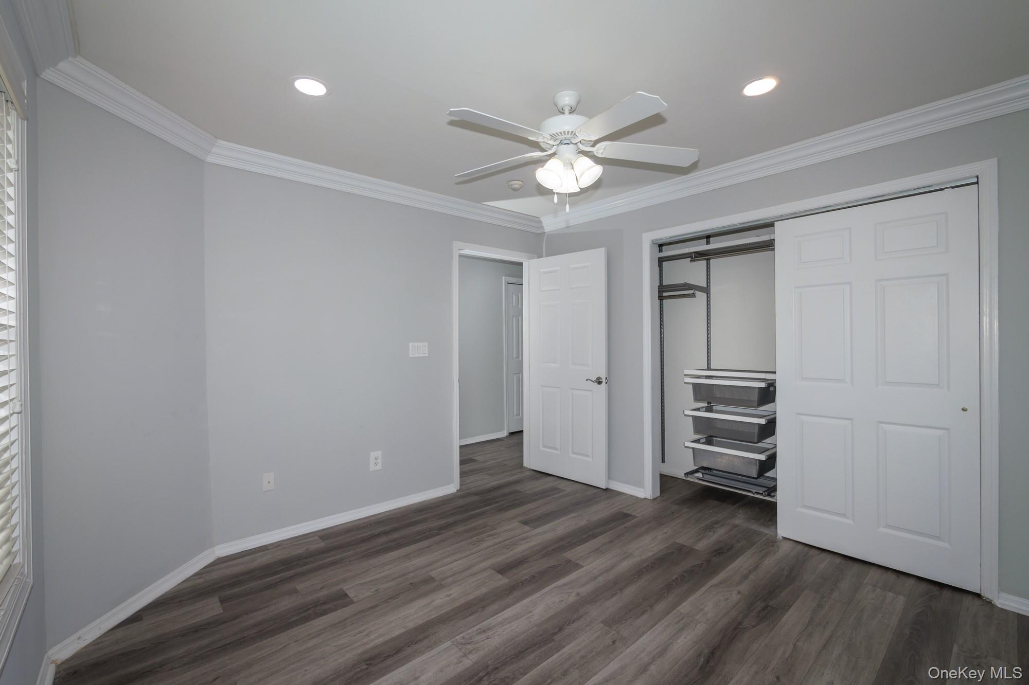 #6 photo, 156 Overlook Drive, サフォーク郡 Farmingville , NY 11738