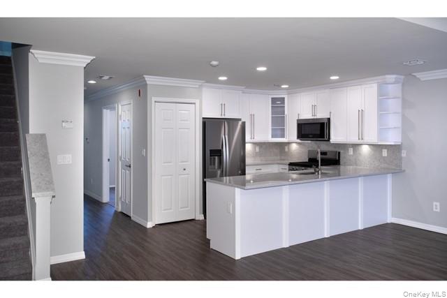 #3 photo, 74 Overlook Drive, サフォーク郡 Farmingville , NY 11738