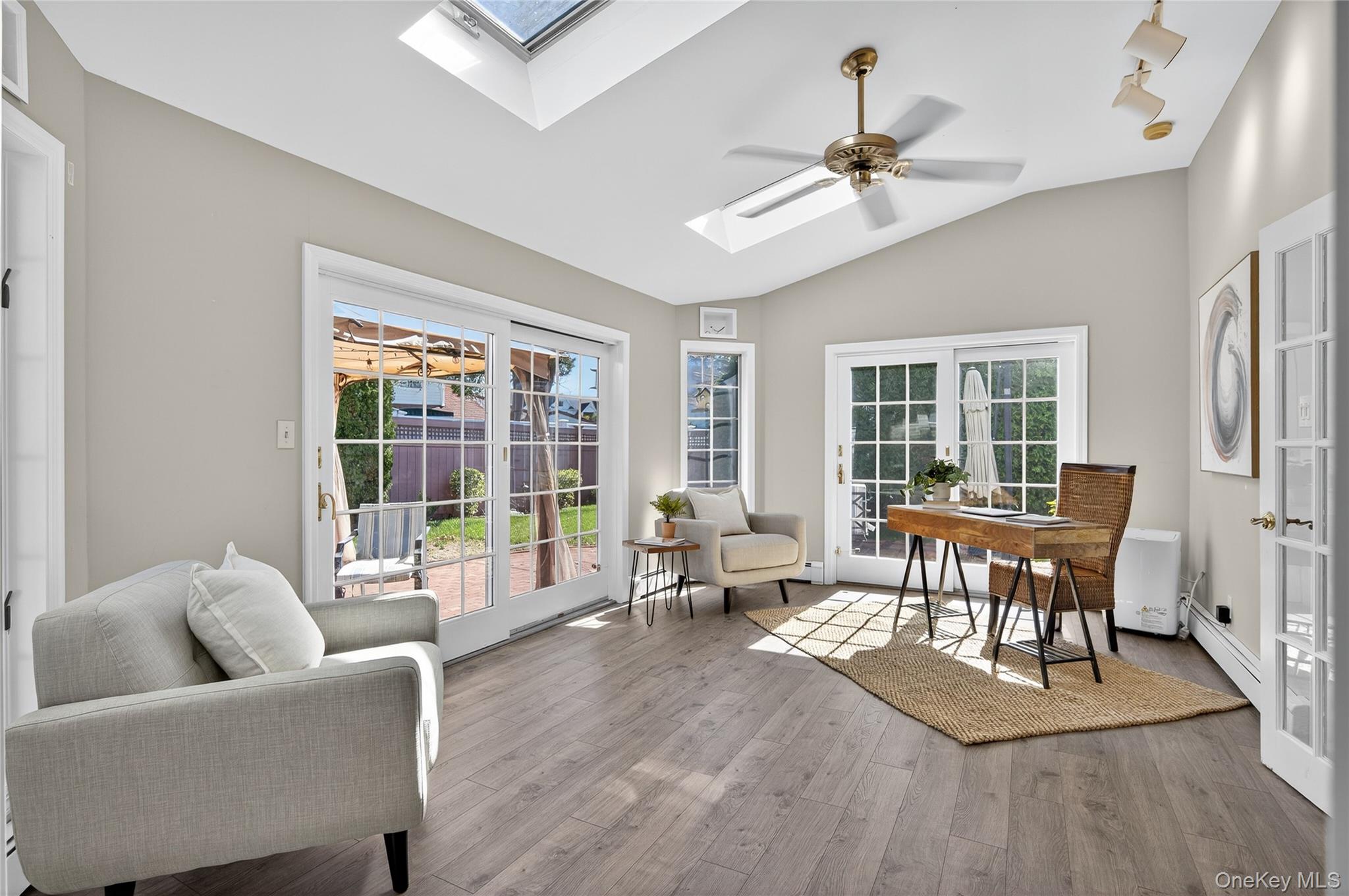 #13 photo, 11 Foster Lane, Westbury , NY 11590