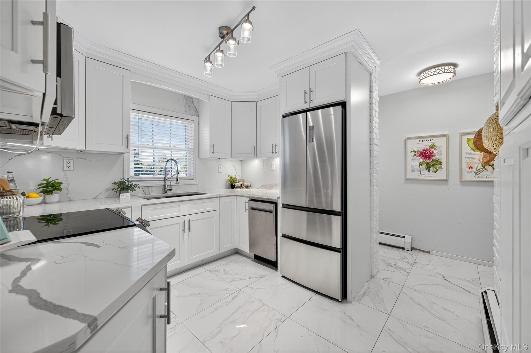 #15 photo, 11 Foster Lane, Westbury , NY 11590