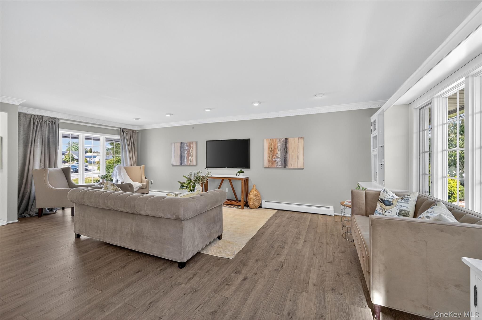 #3 photo, 11 Foster Lane, Westbury , NY 11590