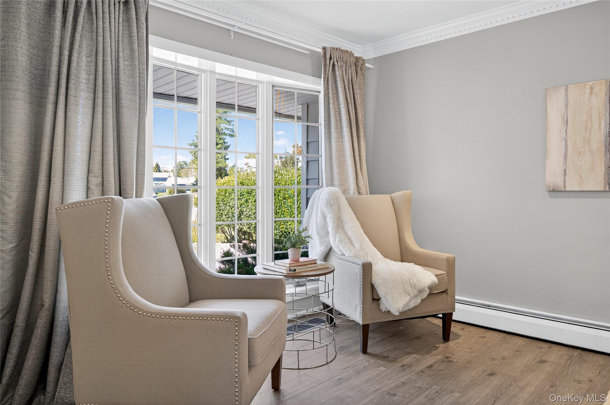 #4 photo, 11 Foster Lane, Westbury , NY 11590