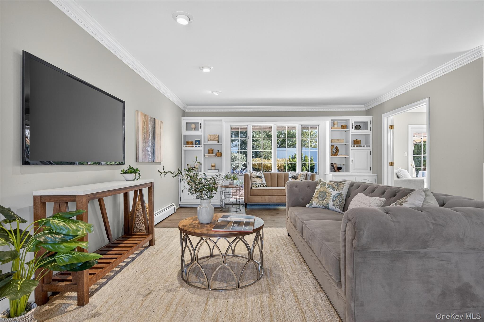 #6 photo, 11 Foster Lane, Westbury , NY 11590