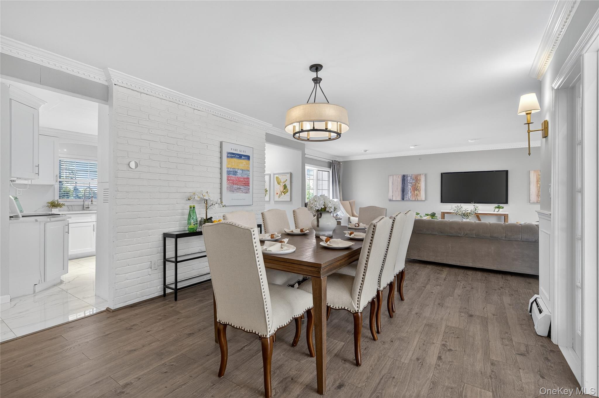 #8 photo, 11 Foster Lane, Westbury , NY 11590