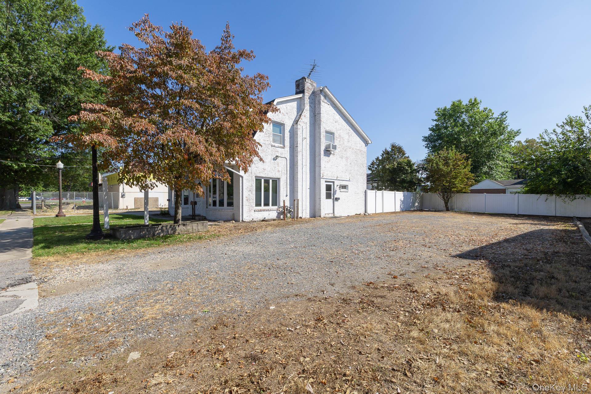 #2 photo, 10 Boston Place, サフォーク郡 Huntington Station , NY 11746