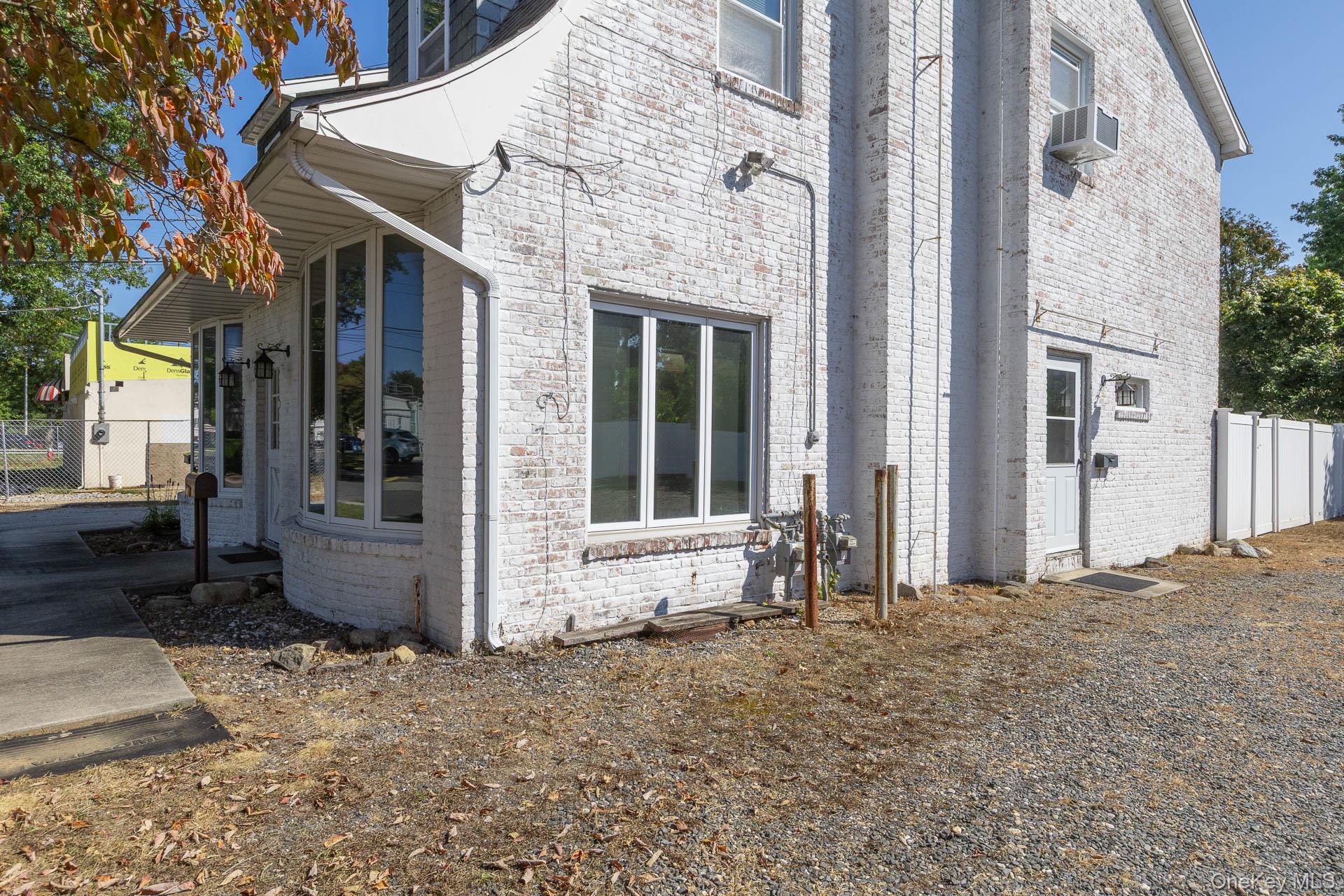 #3 photo, 10 Boston Place, サフォーク郡 Huntington Station , NY 11746