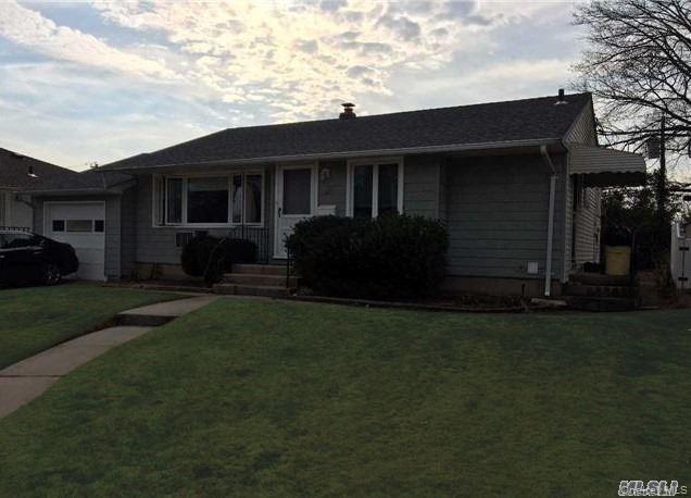 #2 photo, 161 Dartmouth Drive, Hicksville , NY 11801