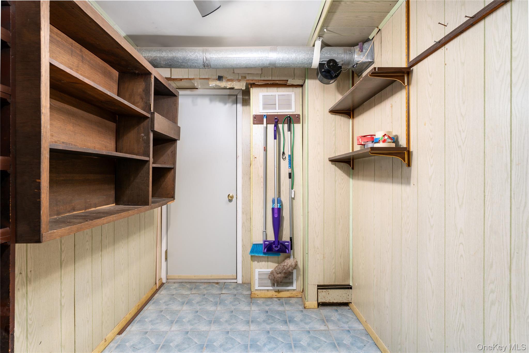 #19 photo, 4 Comet Road, سوفولك Selden , NY 11784