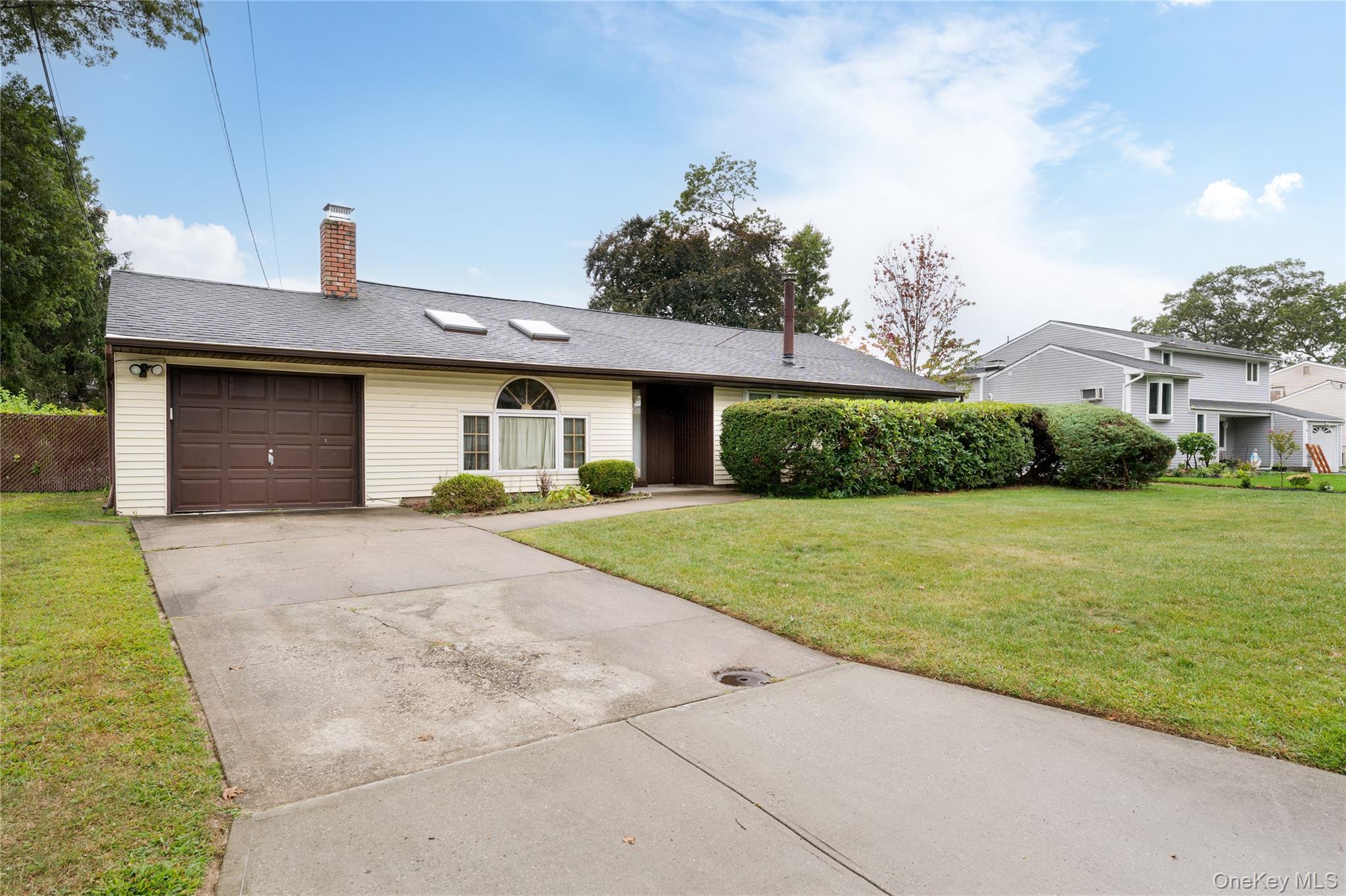 #2 photo, 4 Comet Road, سوفولك Selden , NY 11784