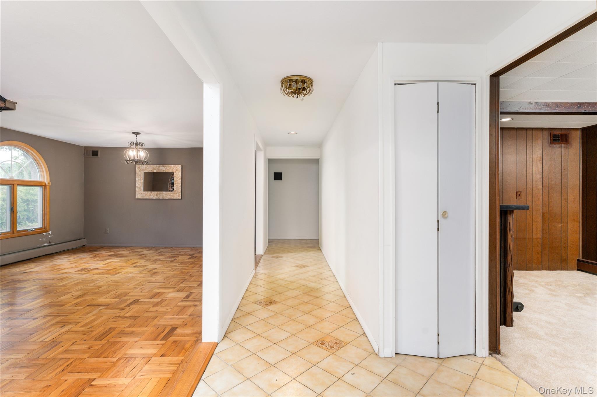 #5 photo, 4 Comet Road, سوفولك Selden , NY 11784