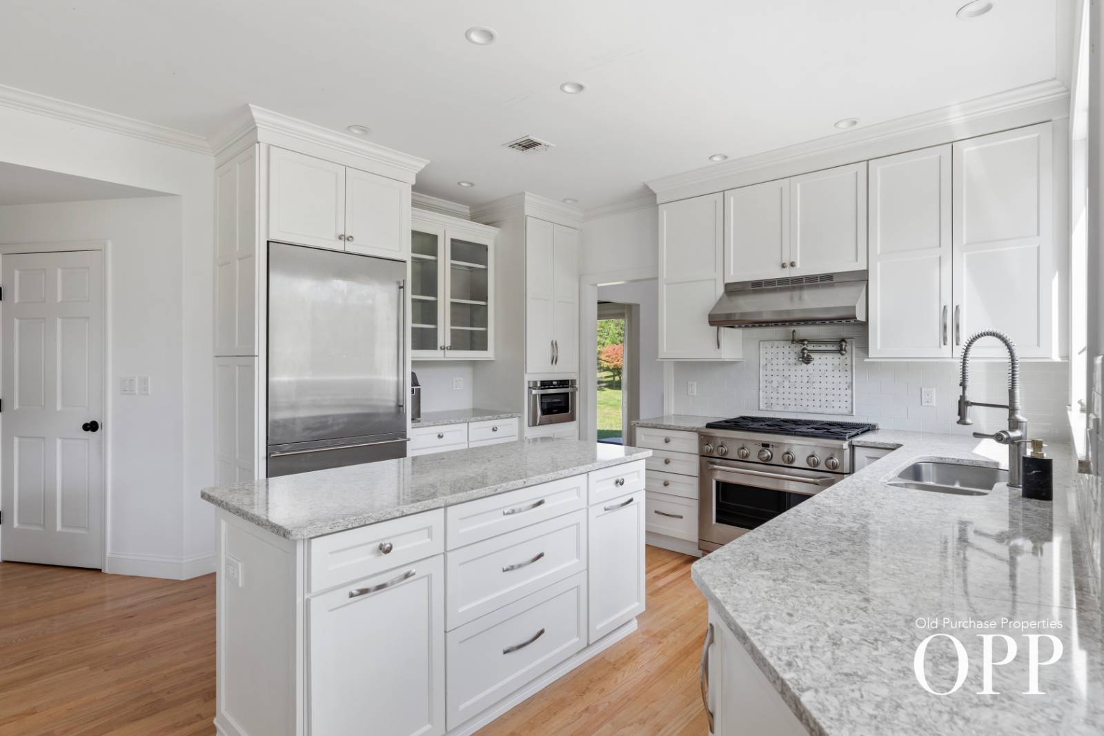 #6 photo, 9 JAREDS PATH, BROOKHAVEN HAMLET , NY 11719