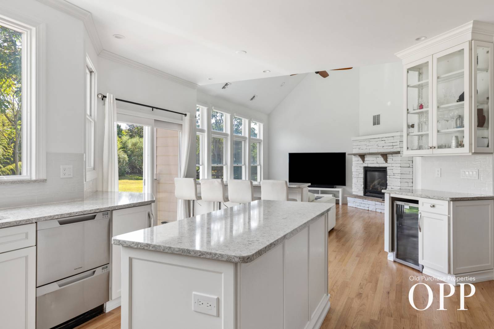 #7 photo, 9 JAREDS PATH, BROOKHAVEN HAMLET , NY 11719