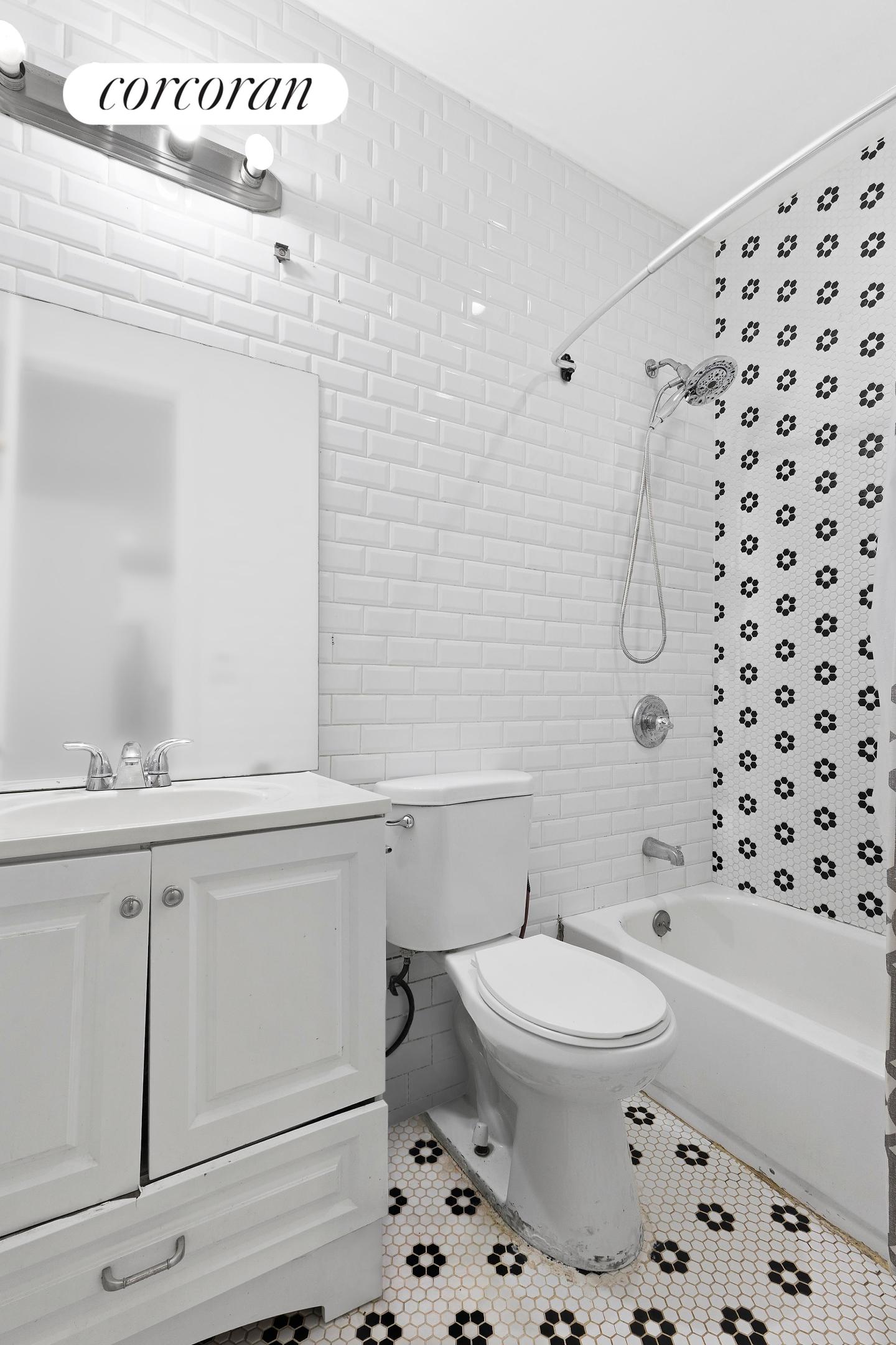 #5 photo, 402 VAN SICLEN Avenue, ブルックリン区 East New York , NY 11207