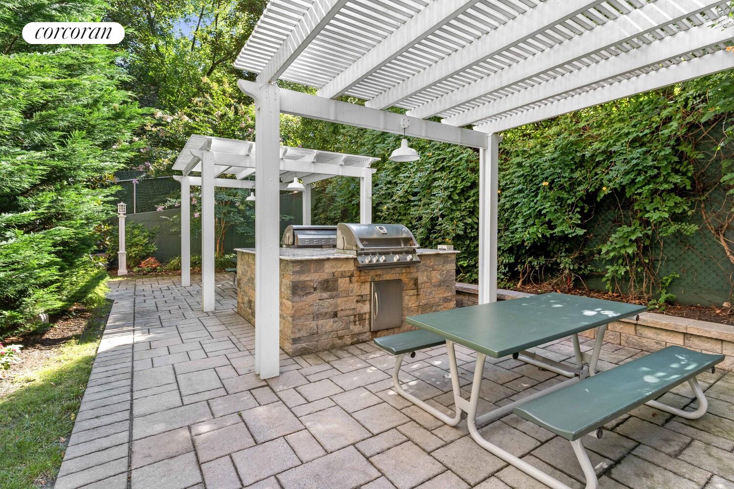 #10 photo, 36 HAMILTON Avenue, スタテンアイランド New York City , NY 10301