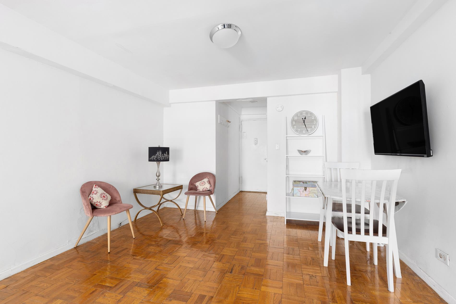 #5 photo, 240 E 55th Street, マンハッタン Turtle Bay , NY 10022