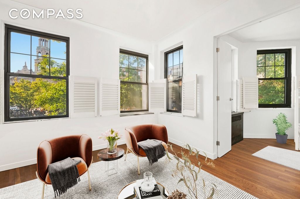 #4 photo, 290 6th Avenue, マンハッタン Greenwich Village , NY 10014