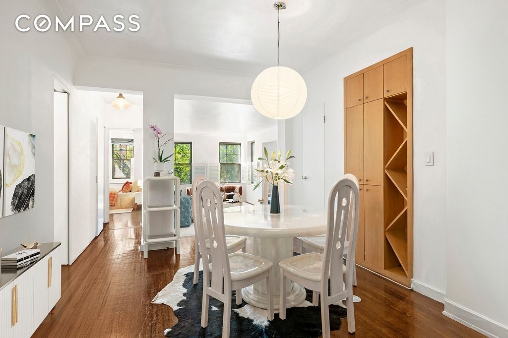 #6 photo, 290 6th Avenue, マンハッタン Greenwich Village , NY 10014