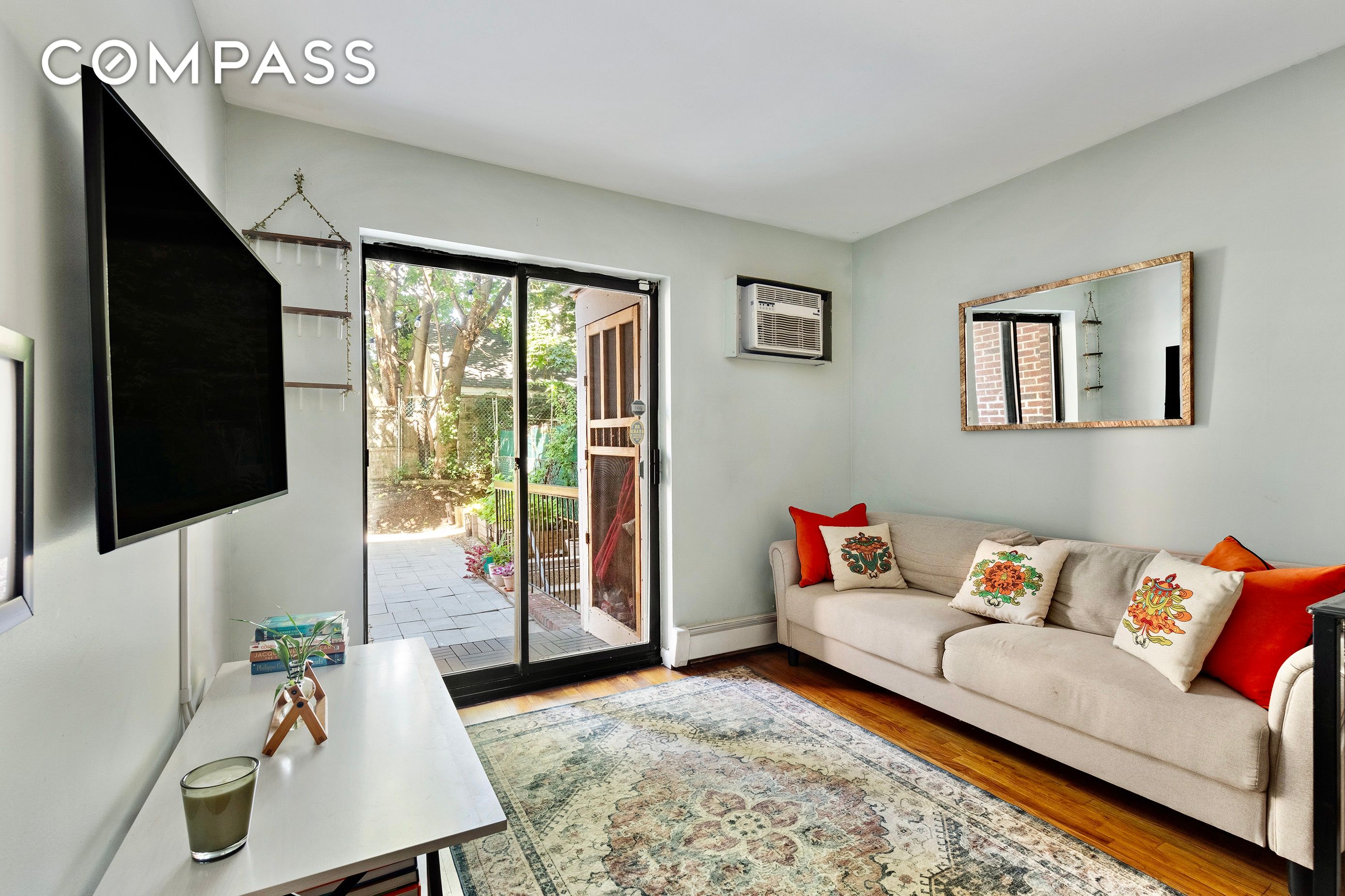 #6 photo, 105-09 Otis Avenue, クイーンズ区 South Corona , NY 11368