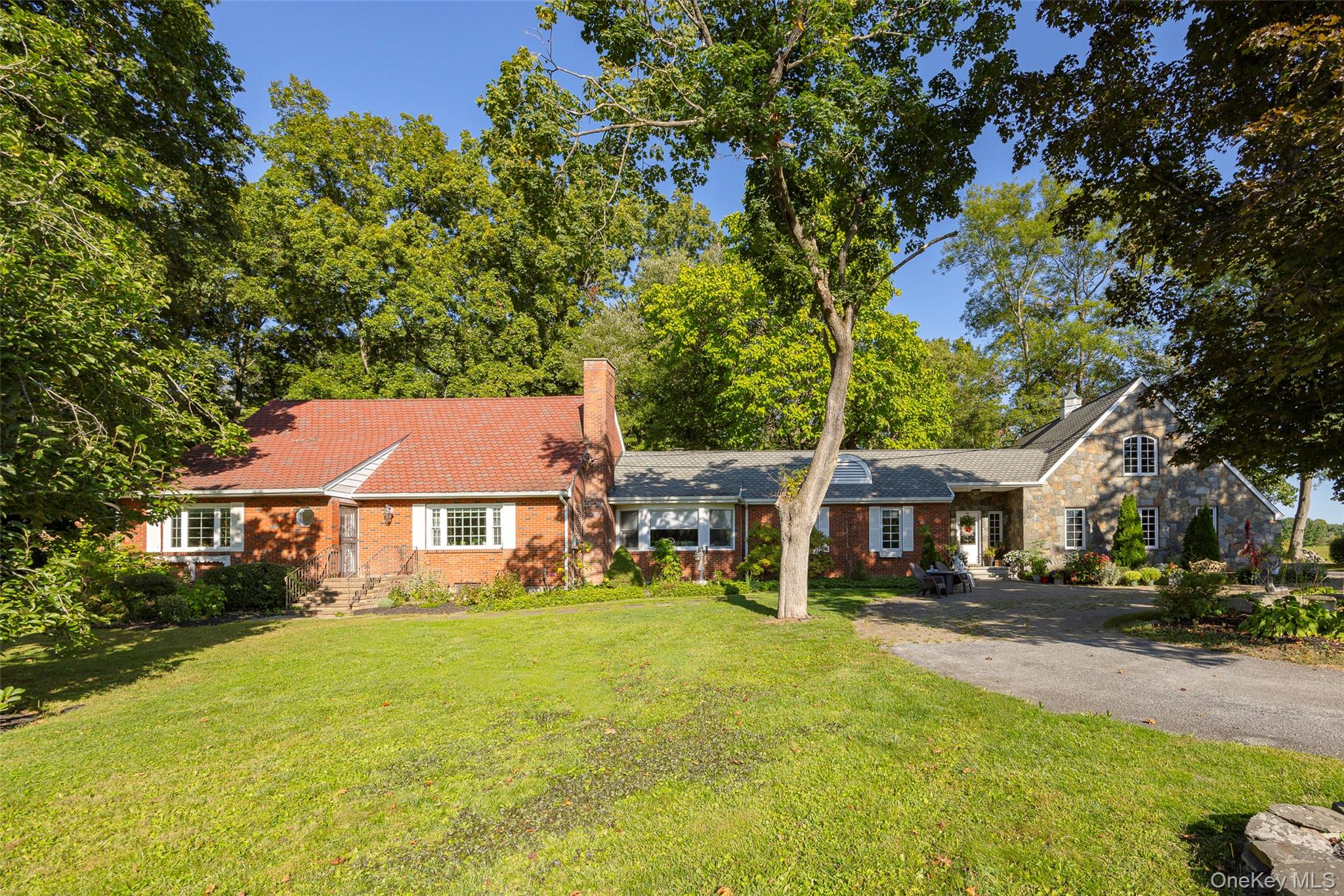 #1 photo, 404 Gretna Road, Hyde Park , NY 12538