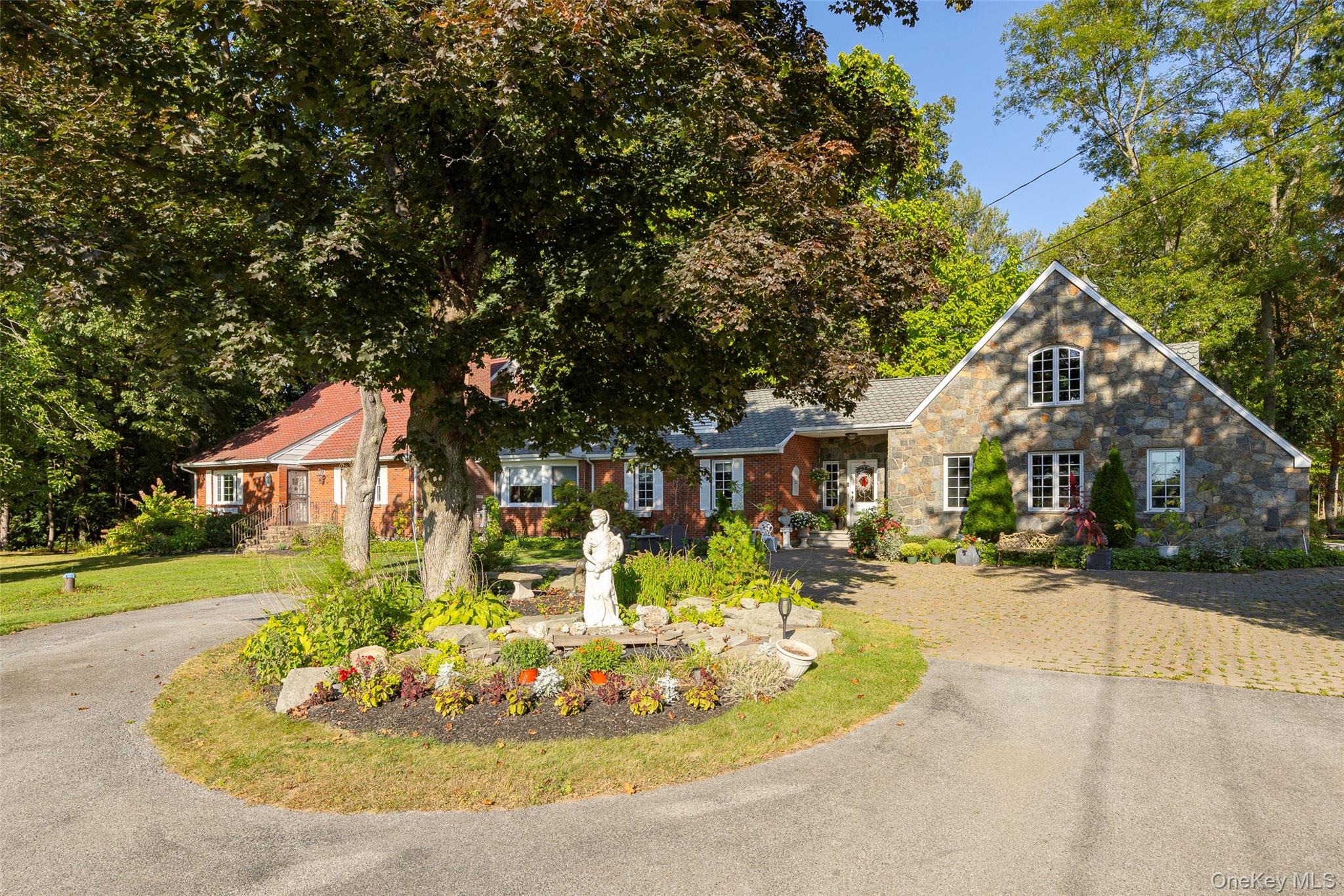 #3 photo, 404 Gretna Road, Hyde Park , NY 12538