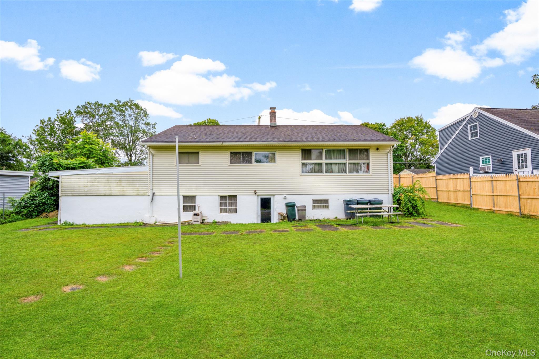 #5 photo, 377 County Center Road, White Plains , NY 10603