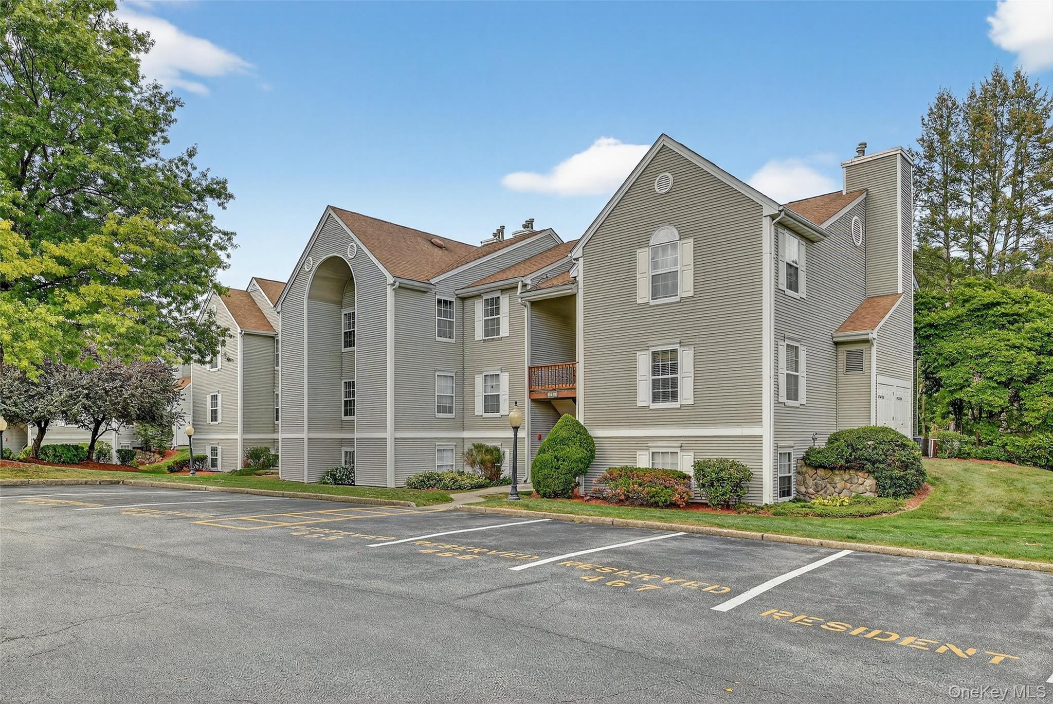 #1 photo, 1132 Washington Green, New Windsor , NY 12553