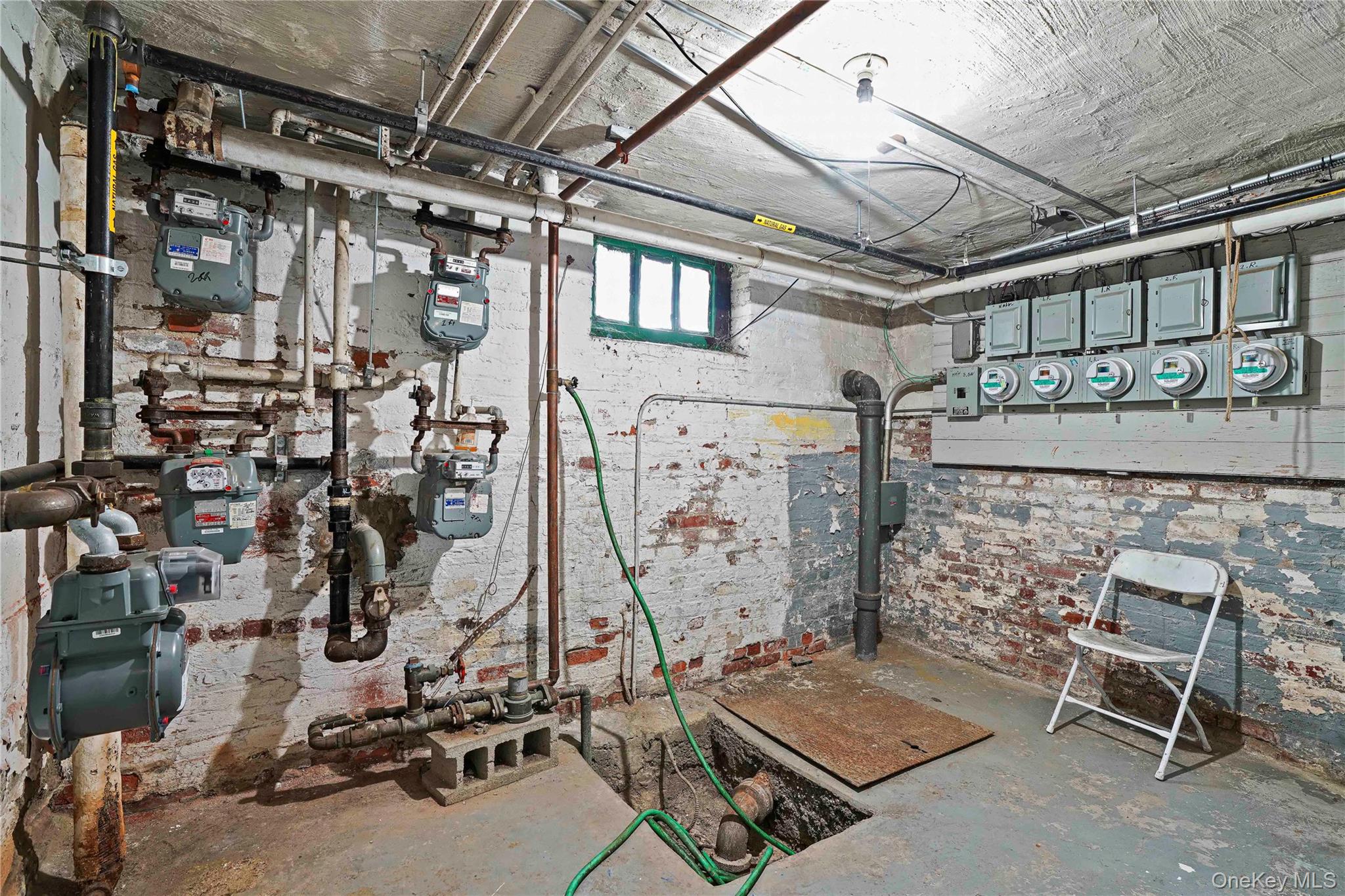 #7 photo, 72-07 73 Street, Glendale , NY 11385