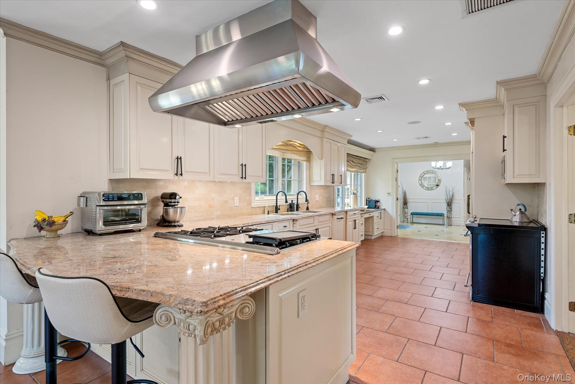 #12 photo, 532 E Shore Road, Great Neck , NY 11024