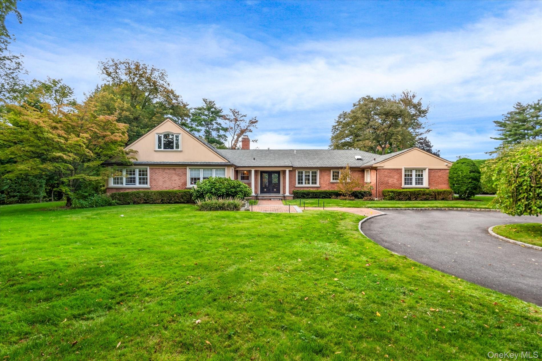 #2 photo, 532 E Shore Road, Great Neck , NY 11024