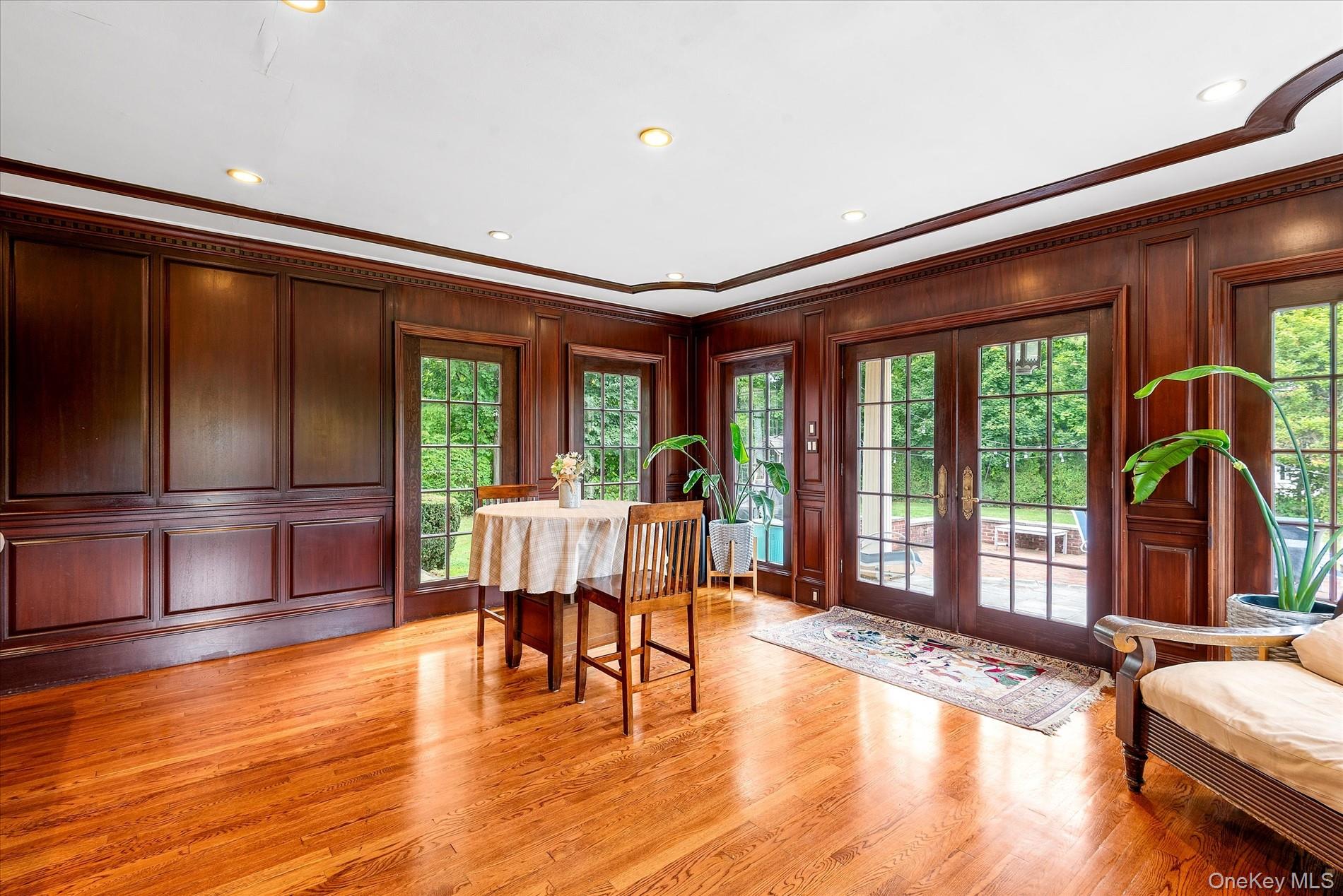 #8 photo, 532 E Shore Road, Great Neck , NY 11024