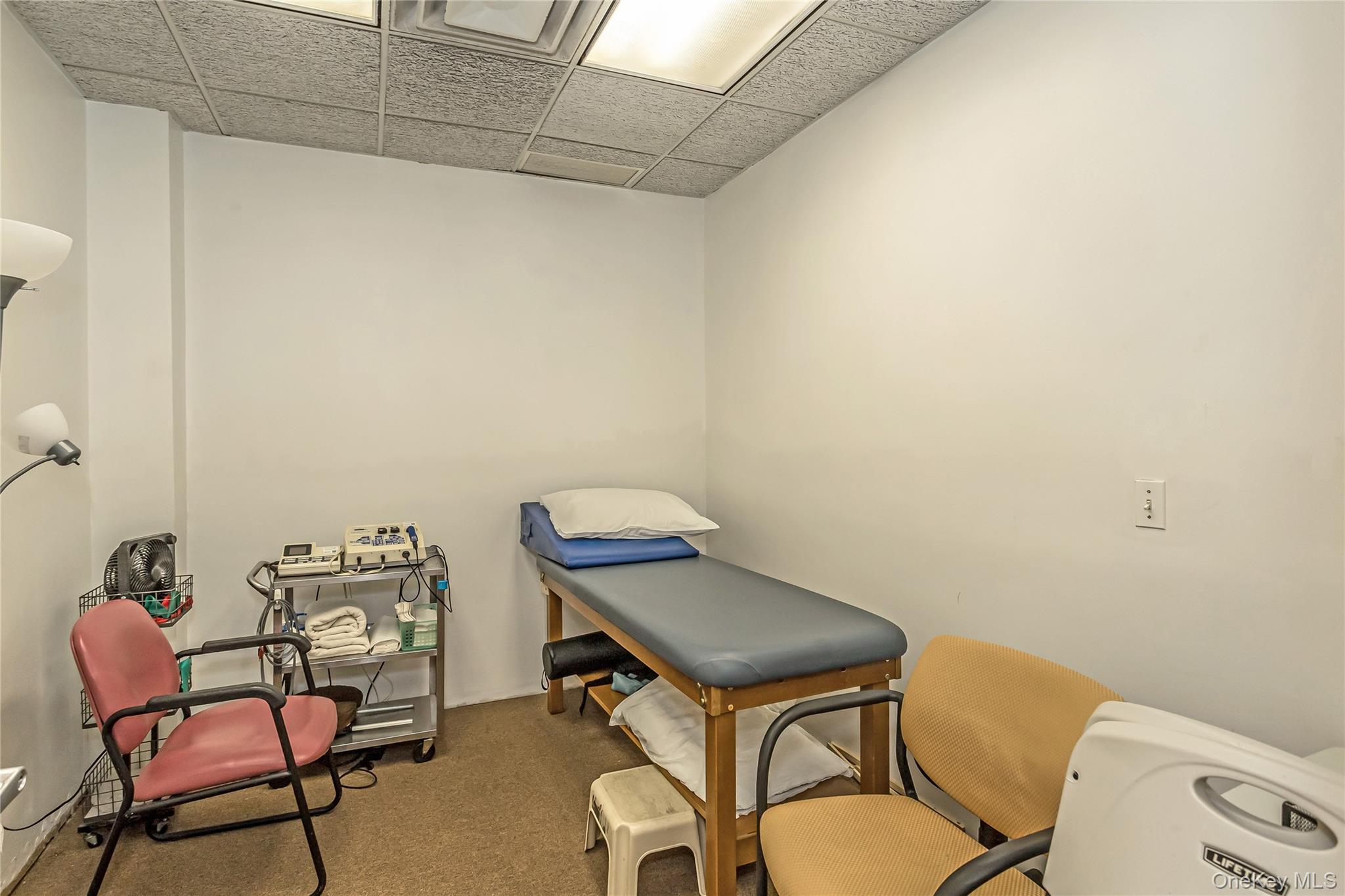 #19 photo, 210-08/12 Northern Boulevard, クイーンズ区 Bayside , NY 11361