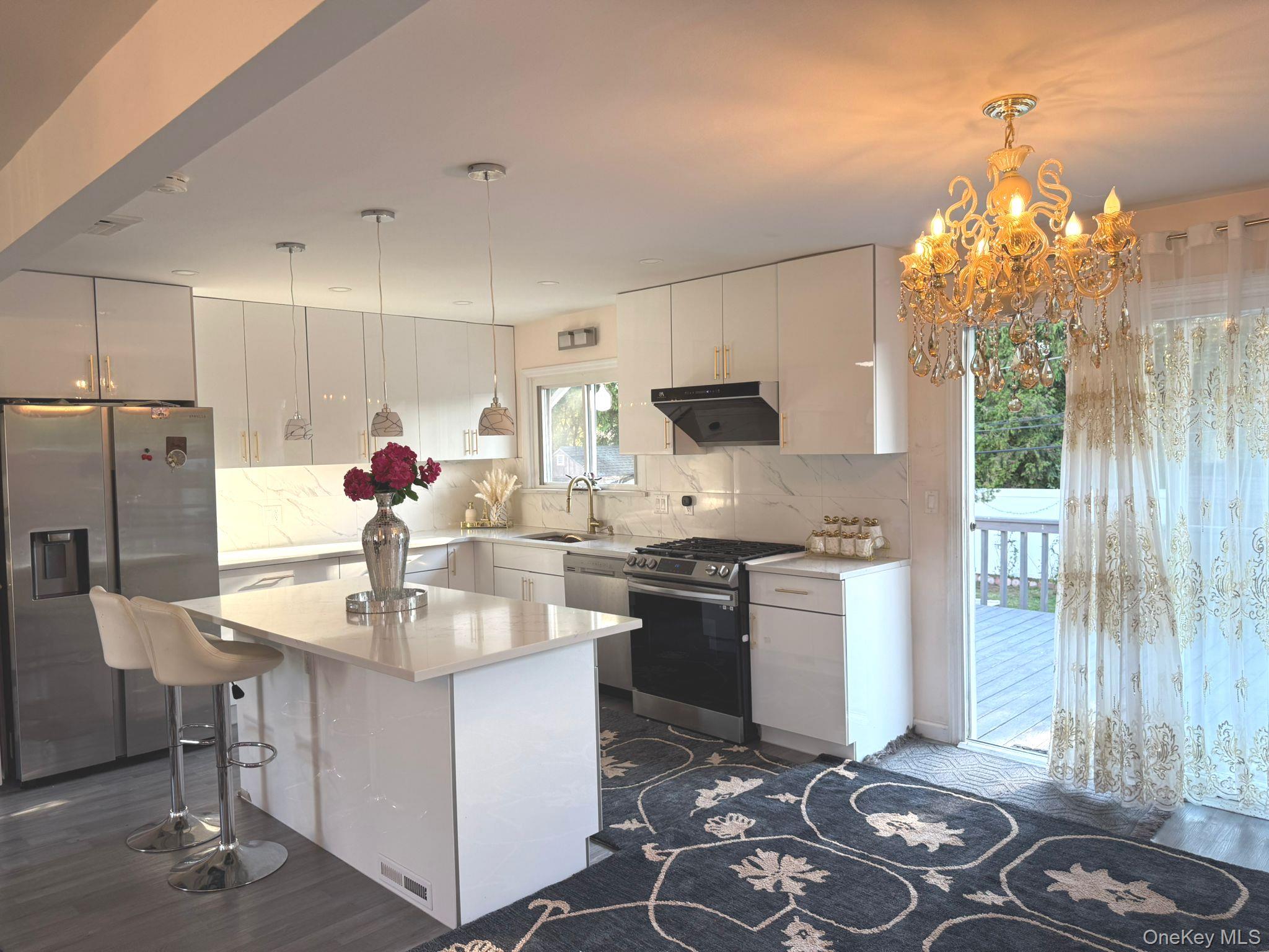 #7 photo, 58 Narcissus Avenue, Hicksville , NY 11801