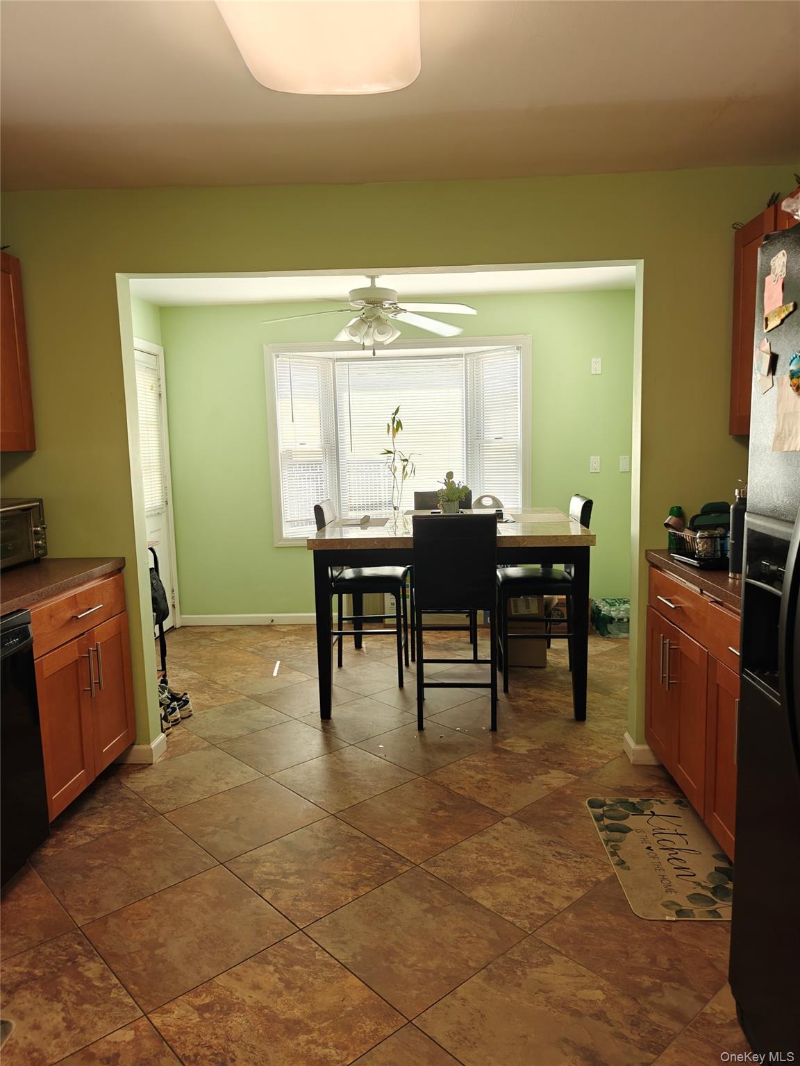 #3 photo, 28 High Avenue, Glen Cove , NY 11542