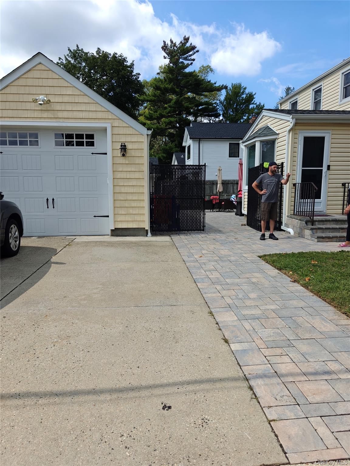 #7 photo, 28 High Avenue, Glen Cove , NY 11542