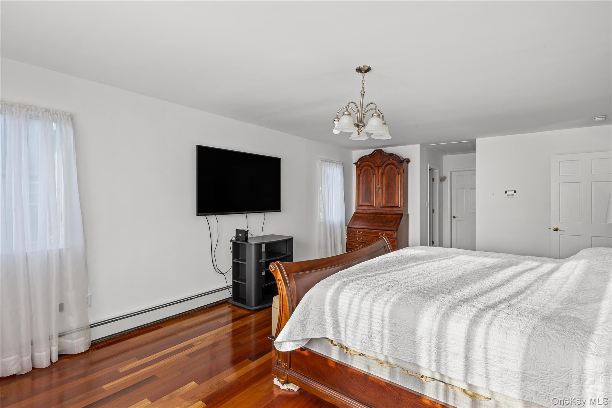 #20 photo, 170 McKinley Avenue, Franklin Square , NY 11010