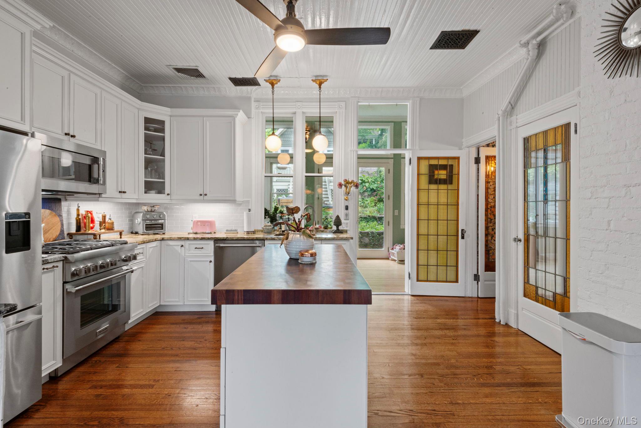 #14 photo, 56 Scudder Avenue, Northport , NY 11768