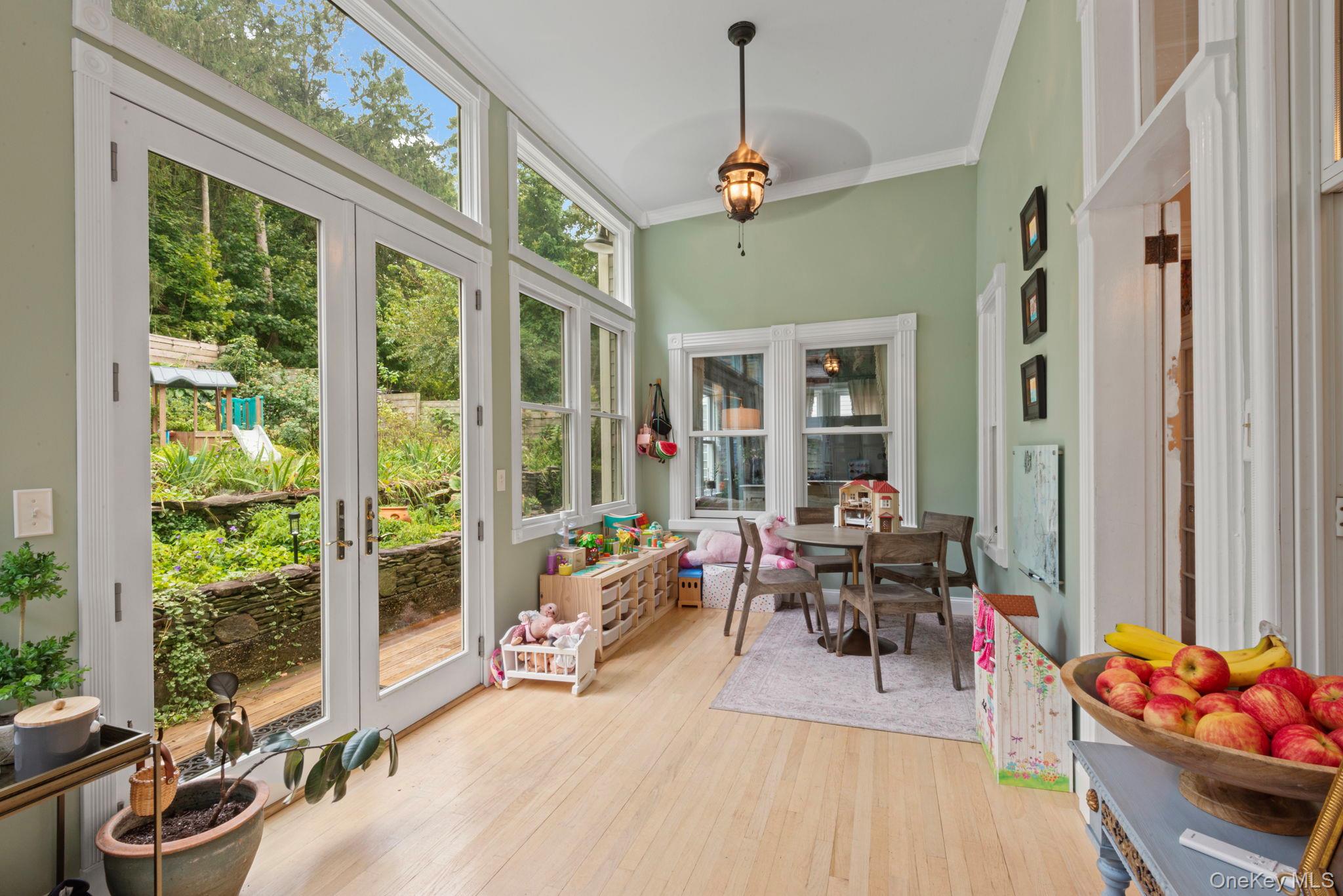 #19 photo, 56 Scudder Avenue, Northport , NY 11768