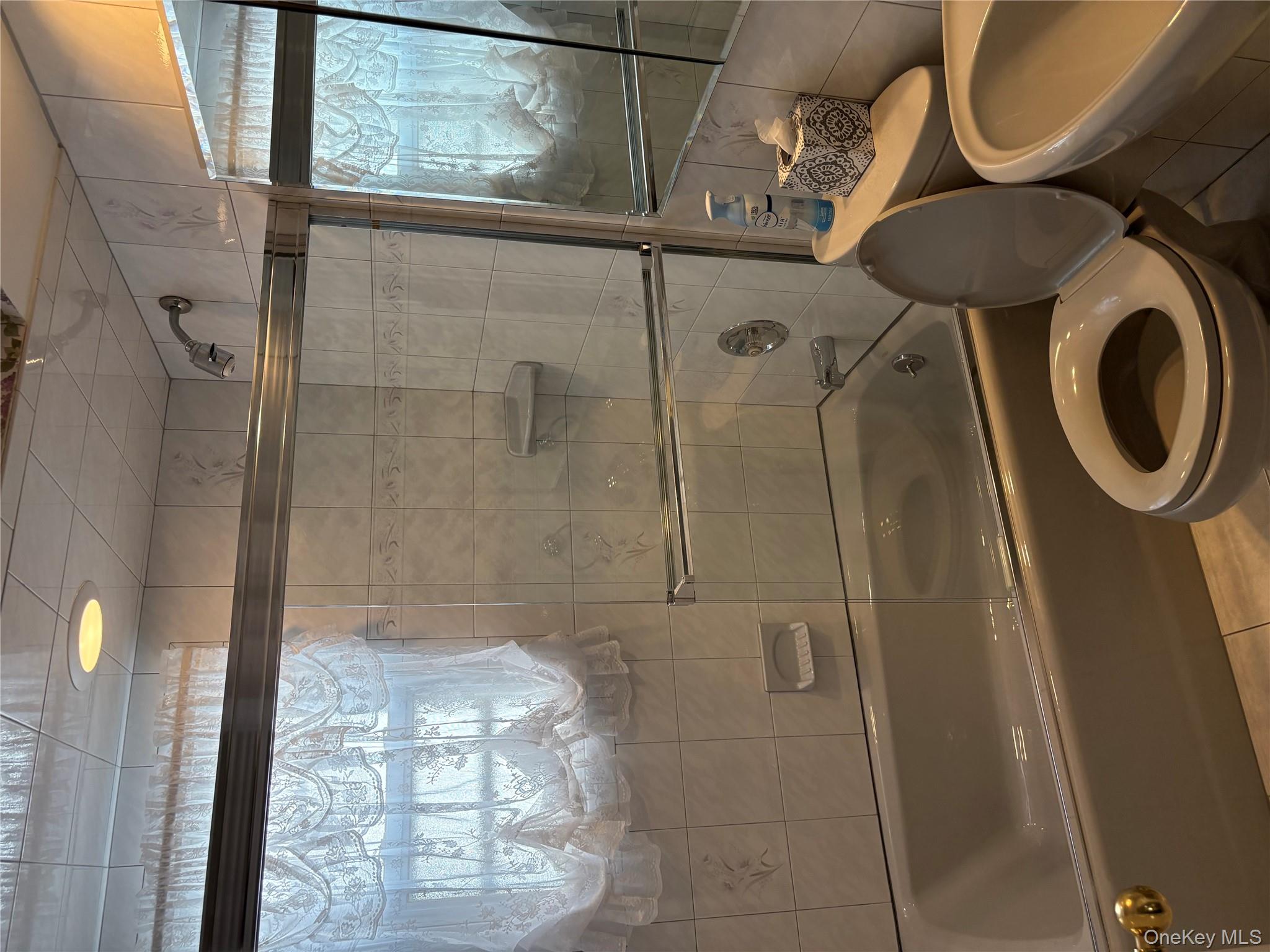 #7 photo, 239 McKinley Parkway, नासाउ काउंटी Mineola , NY 11501