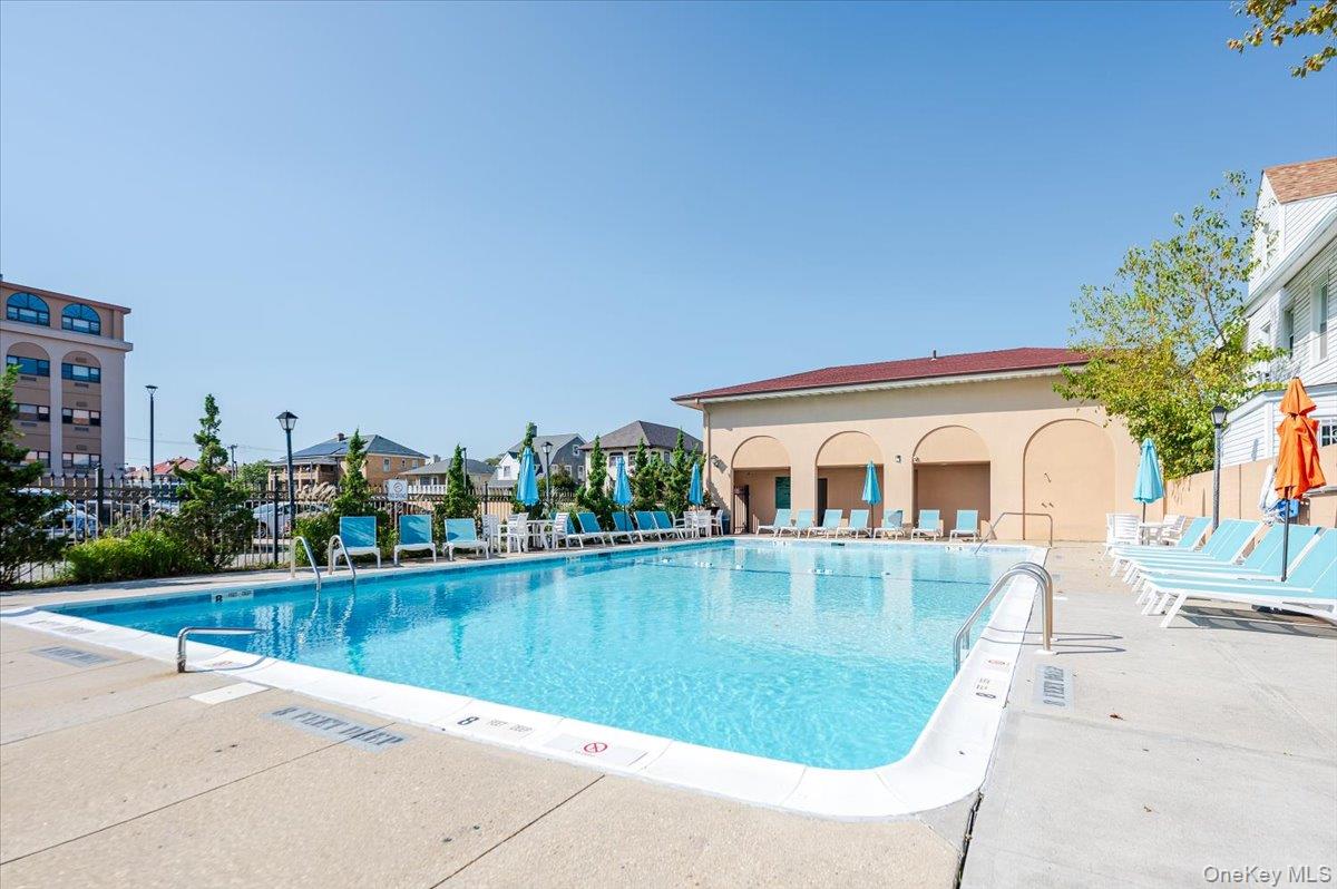 #19 photo, 185 W Park Avenue, ナッソー郡 Long Beach , NY 11561