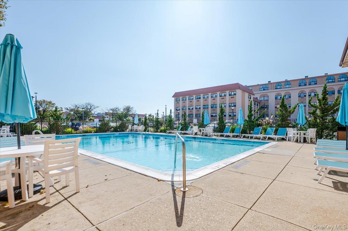 #20 photo, 185 W Park Avenue, ナッソー郡 Long Beach , NY 11561