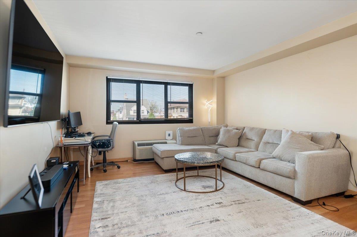 #6 photo, 185 W Park Avenue, ナッソー郡 Long Beach , NY 11561