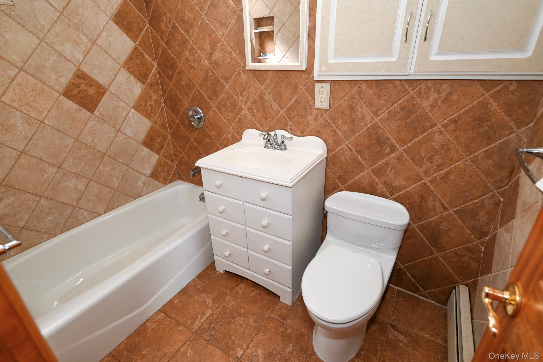 #11 photo, 83 Cotton Lane, Levittown , NY 11756