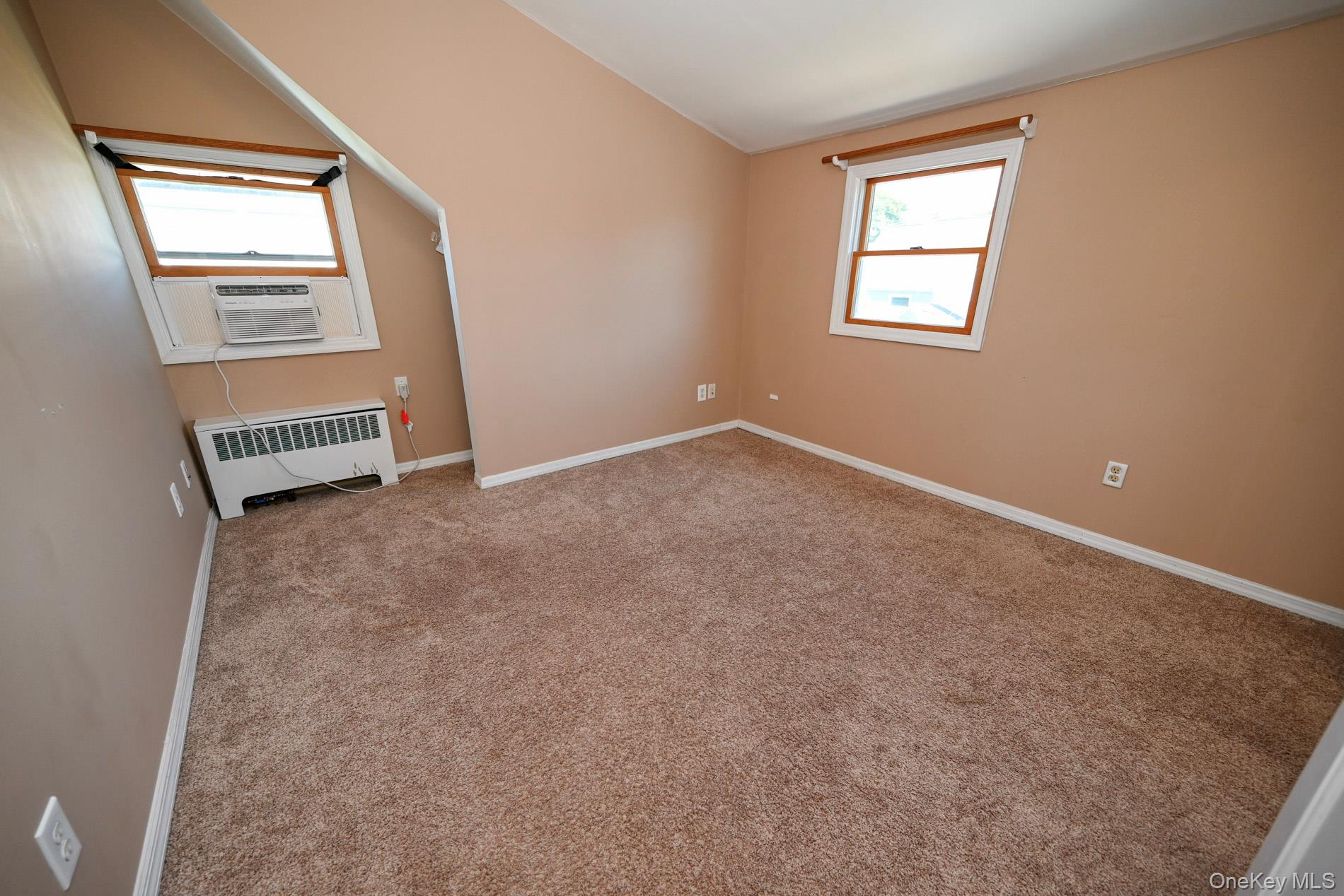 #16 photo, 83 Cotton Lane, Levittown , NY 11756