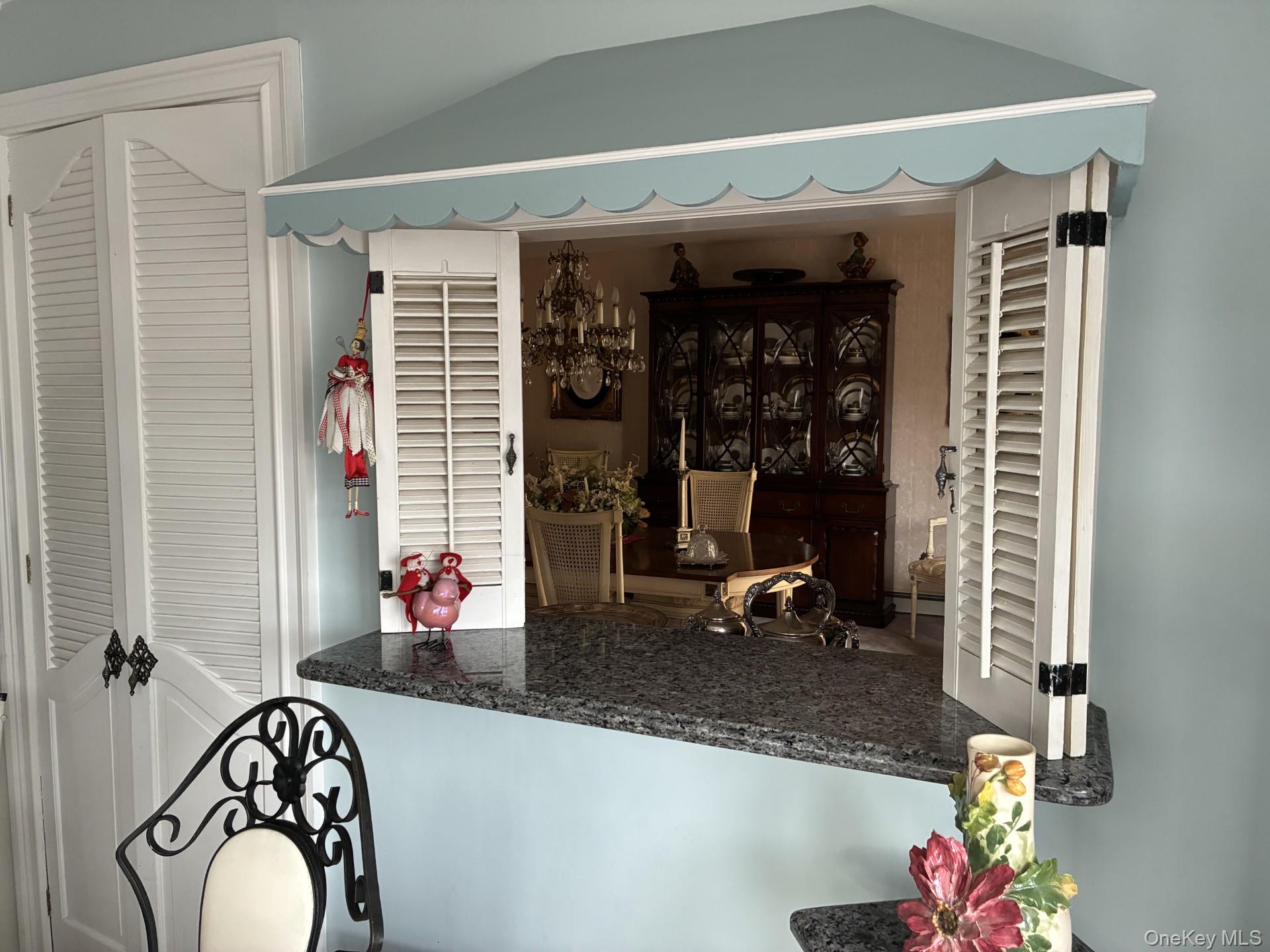 #14 photo, 20 Shelbourne Lane, Commack , NY 11725