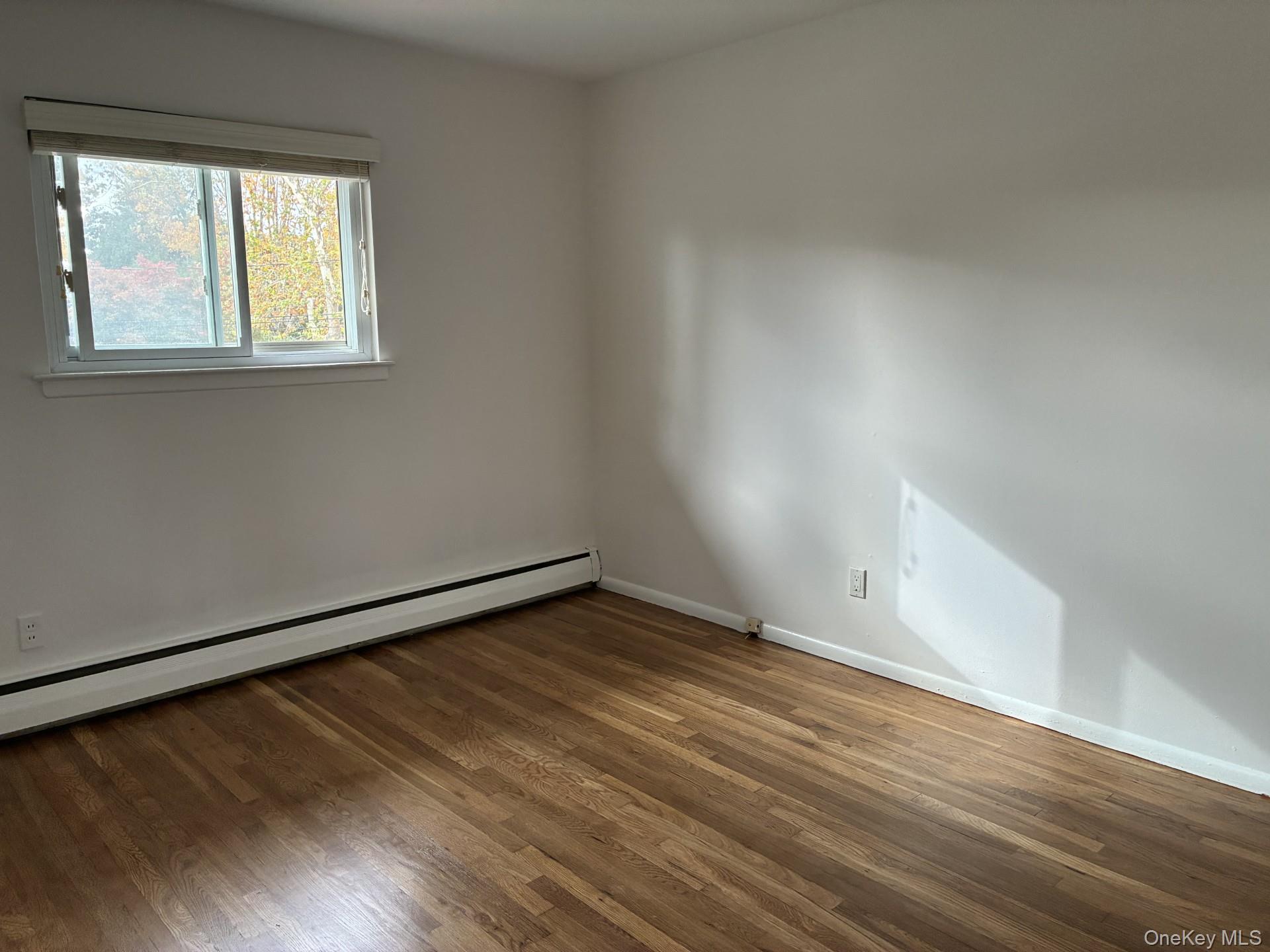 #17 photo, 20 Shelbourne Lane, Commack , NY 11725