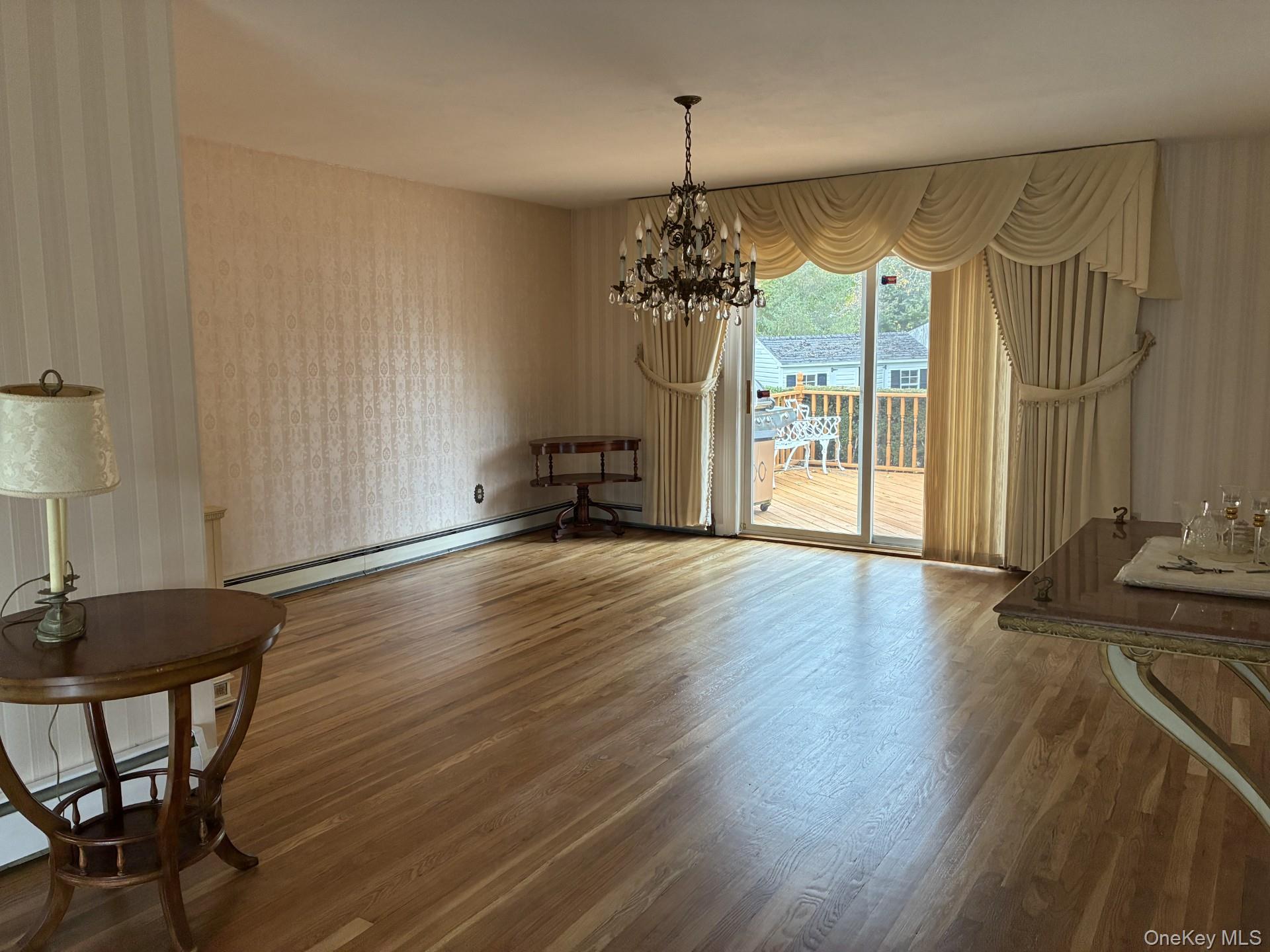 #6 photo, 20 Shelbourne Lane, Commack , NY 11725