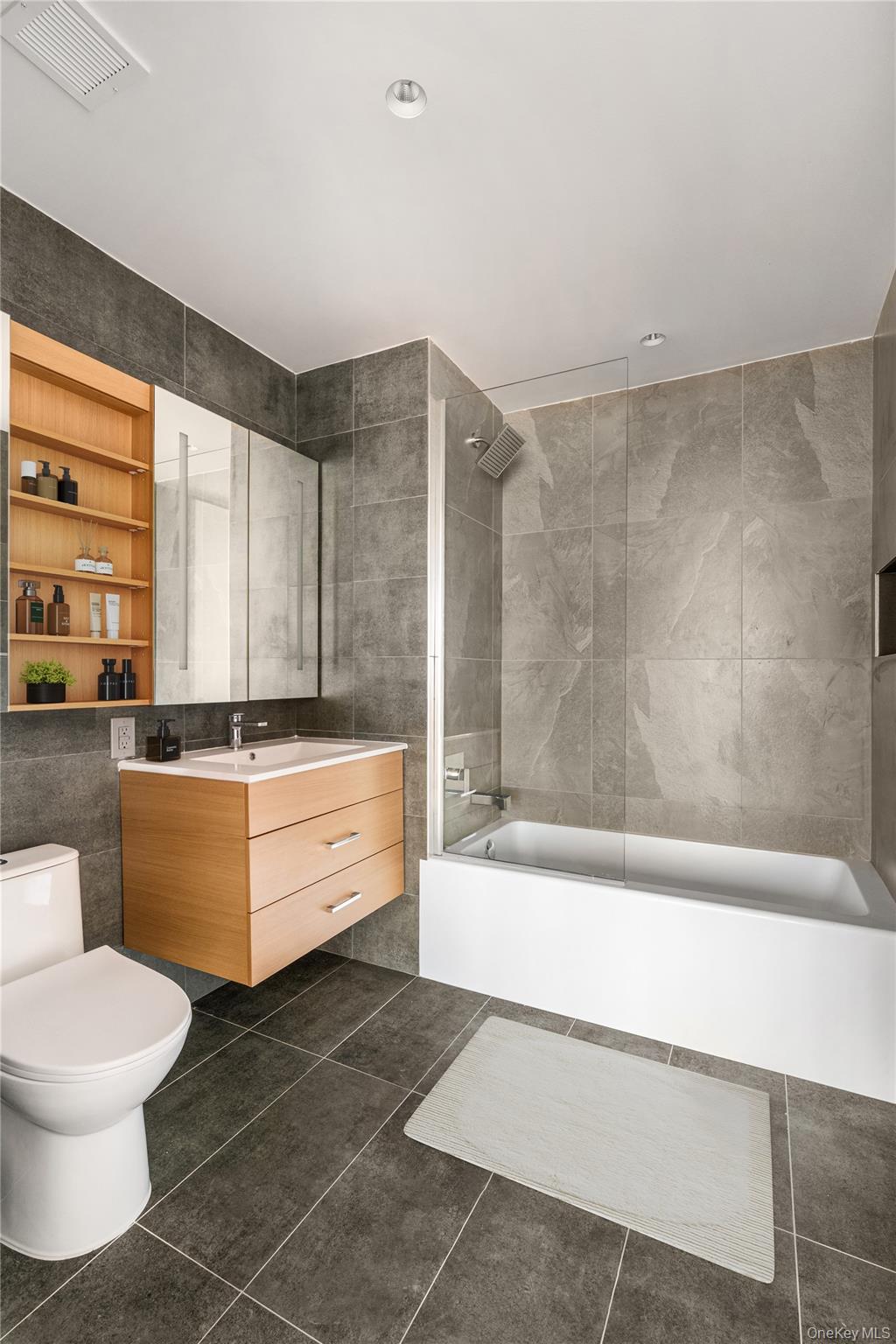 #7 photo, 44 Hudson Street, Yonkers , NY 10701