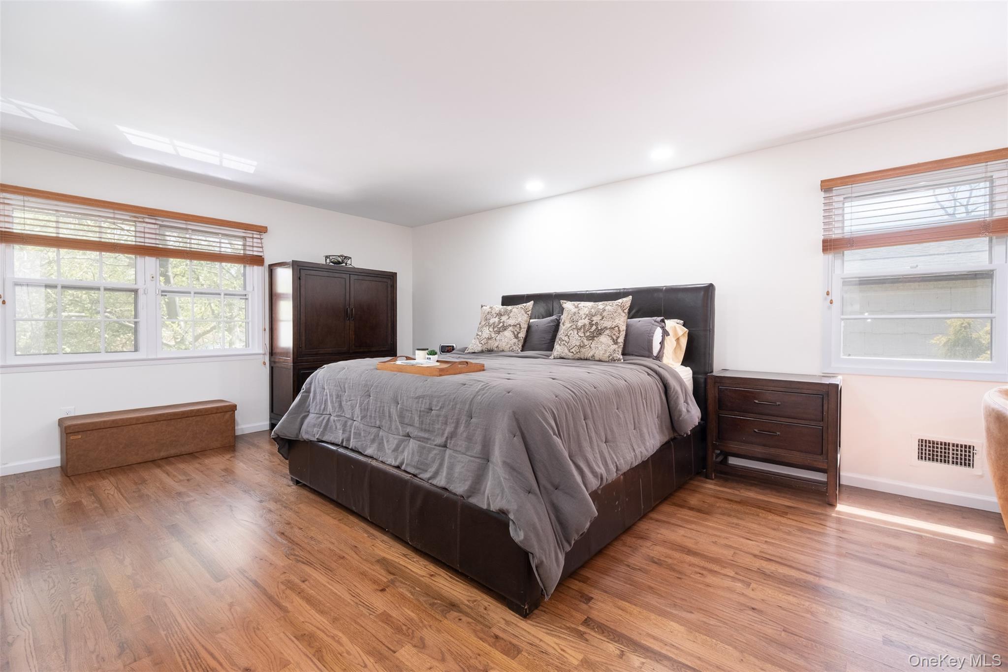 #12 photo, 24 Sheldrake Place, New Rochelle , NY 10804